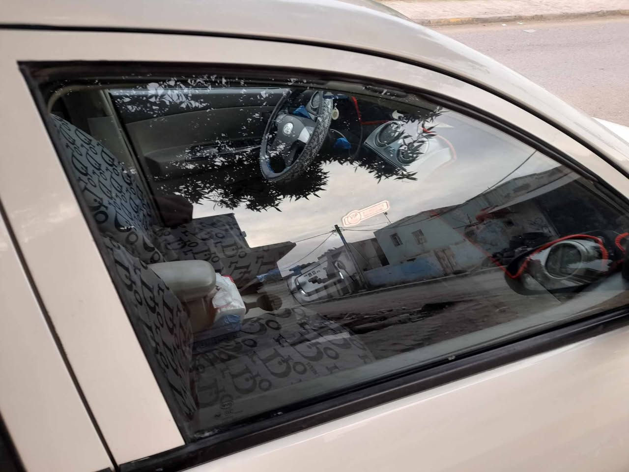 سلام عليكم بي واي دي جي ثري مكينه وكير وتبريد كورلا موديل 13 بيع مراوس مكان الشاميه ***********
