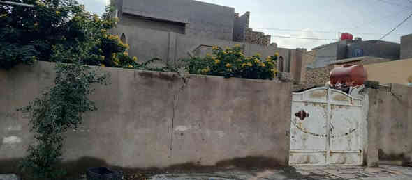 ياالله 
للبيع بيت مساحه 240 وقطعه مساحه 240 اربع غرف نوم استقبال هول ومطبخ صحيات عدد ثلاث العنوان ابي غرق حي سلام طابو صرف سند 25 مقابيله ساحه الرقم *********** 
الاستفسار على رقم الهاتف أكثر تفاصيل البيت
