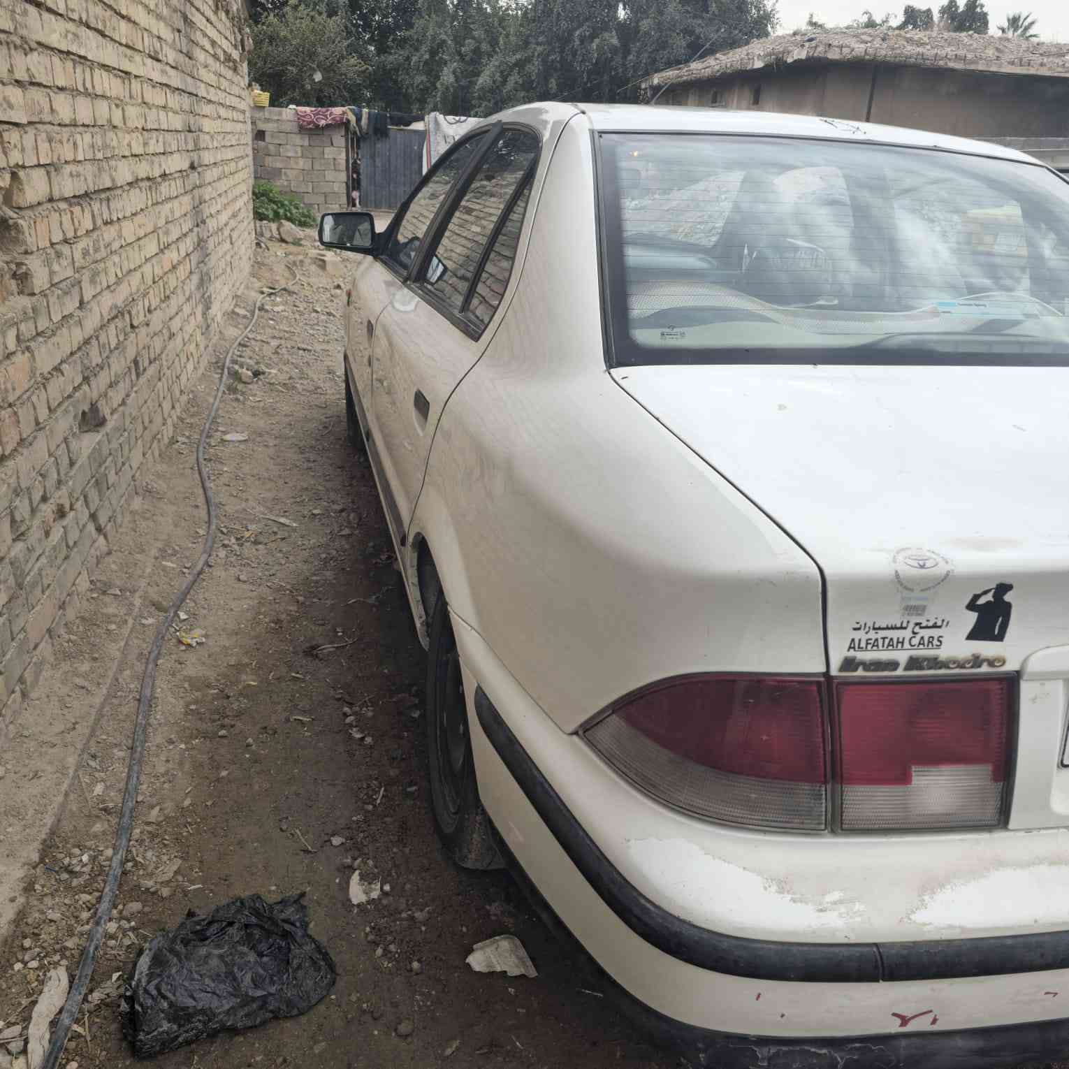 السلام عليكم سمند 2009 مكينة وكير وصدر وتبريد كامله السياره بيهه باب خلفي مصوفر عكس السايق وخياس قليل بل قماره موضح بل صوره مكاني الزعفرايه ***********
