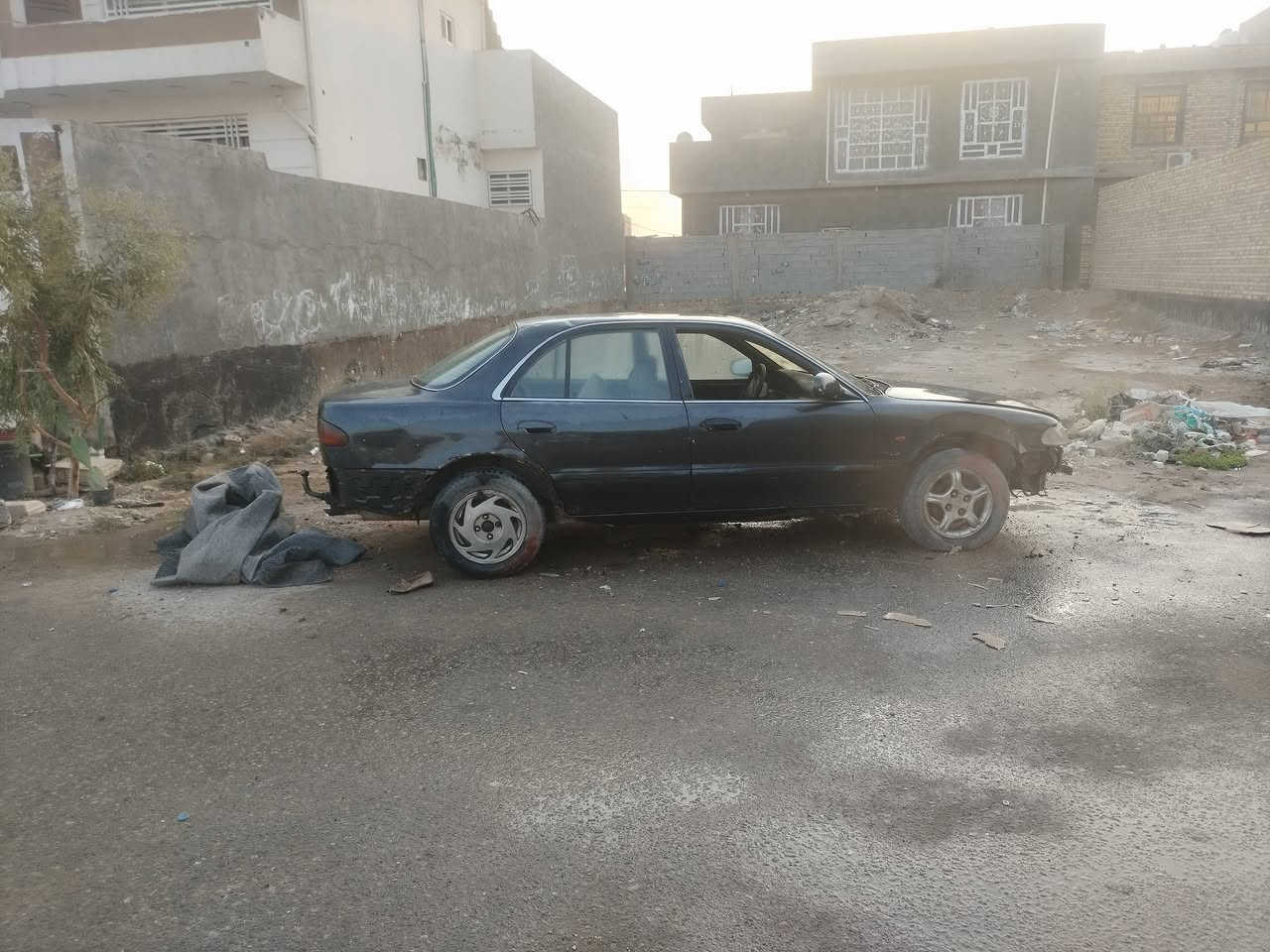 سوناتا 94 محرك وكير حاوية
رقم بابل سيارة بيها خياسات متروكة  للبيع 17 ورقة ***********
