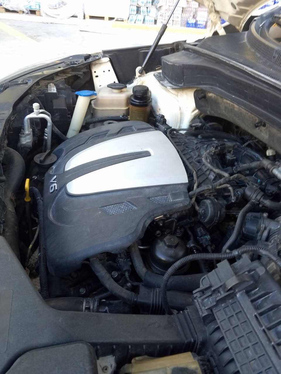 السلام عليكم سورنتو موديل 2014 شكل ال 15 سياره فول واحد على واحد خليجيه مقفوله كفاله عامه رقم بغداد مواصفات السياره سبعه راكب 6 سلندر بصمه بانوراما سياره جديده وخيره من الله مكان السياره البياع السعر 185رقم ***********
