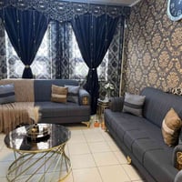 صاله كامله • ٨ مقاعد تركي • نظيف