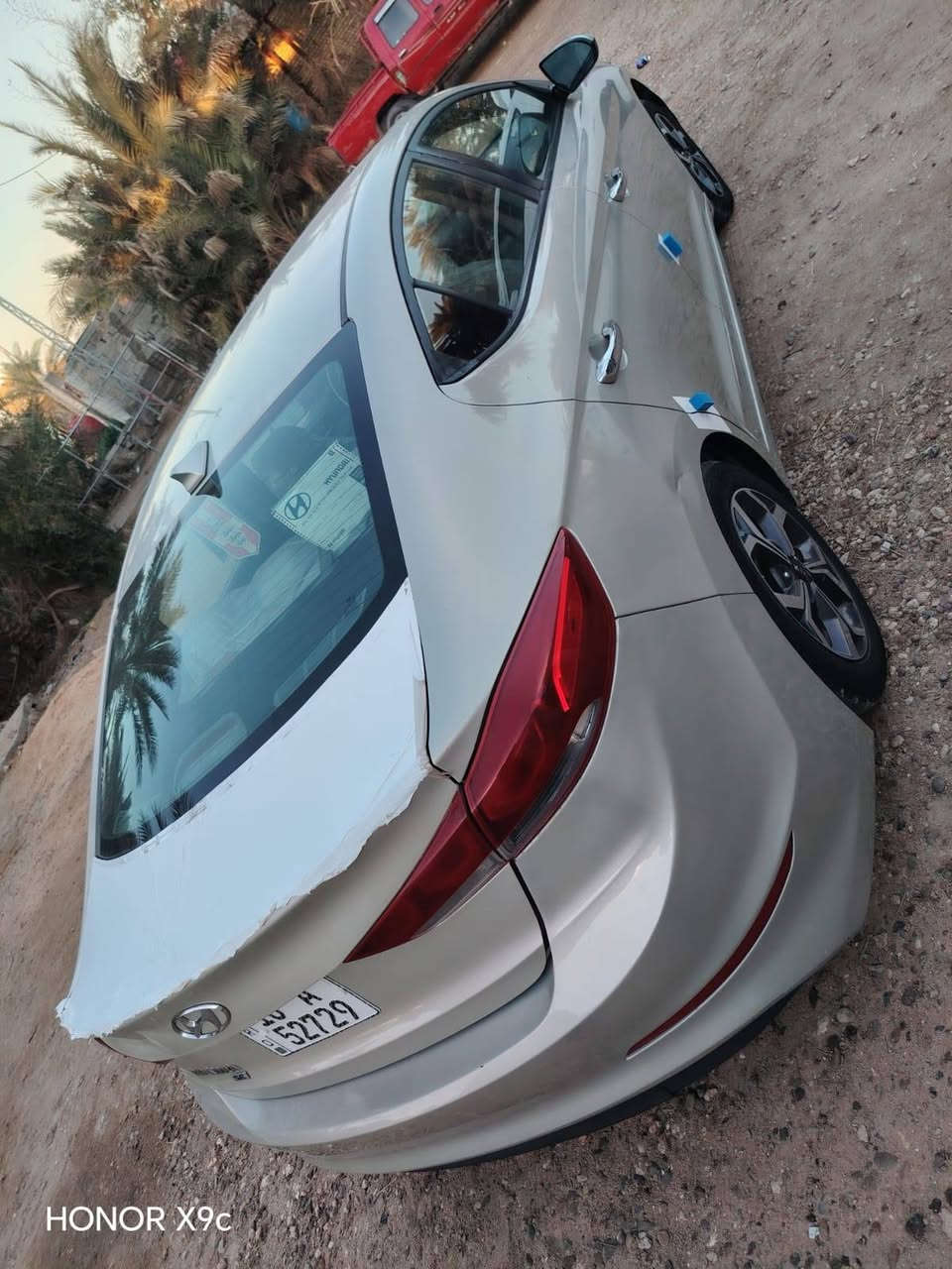 السلام عليكم للبيع هونداي انترا وارد امريكي
موديل ٢٠١٧ رقم قادسيه انكليزي جديد 

محرك الفين دوش
ستوني شاده اله 

بدون حادث 
بيه صبغات بسيطه 

مكان سيارة النجف الحيره 

السعر ١١٨وبيه مجال

رقم تلفون ***********
