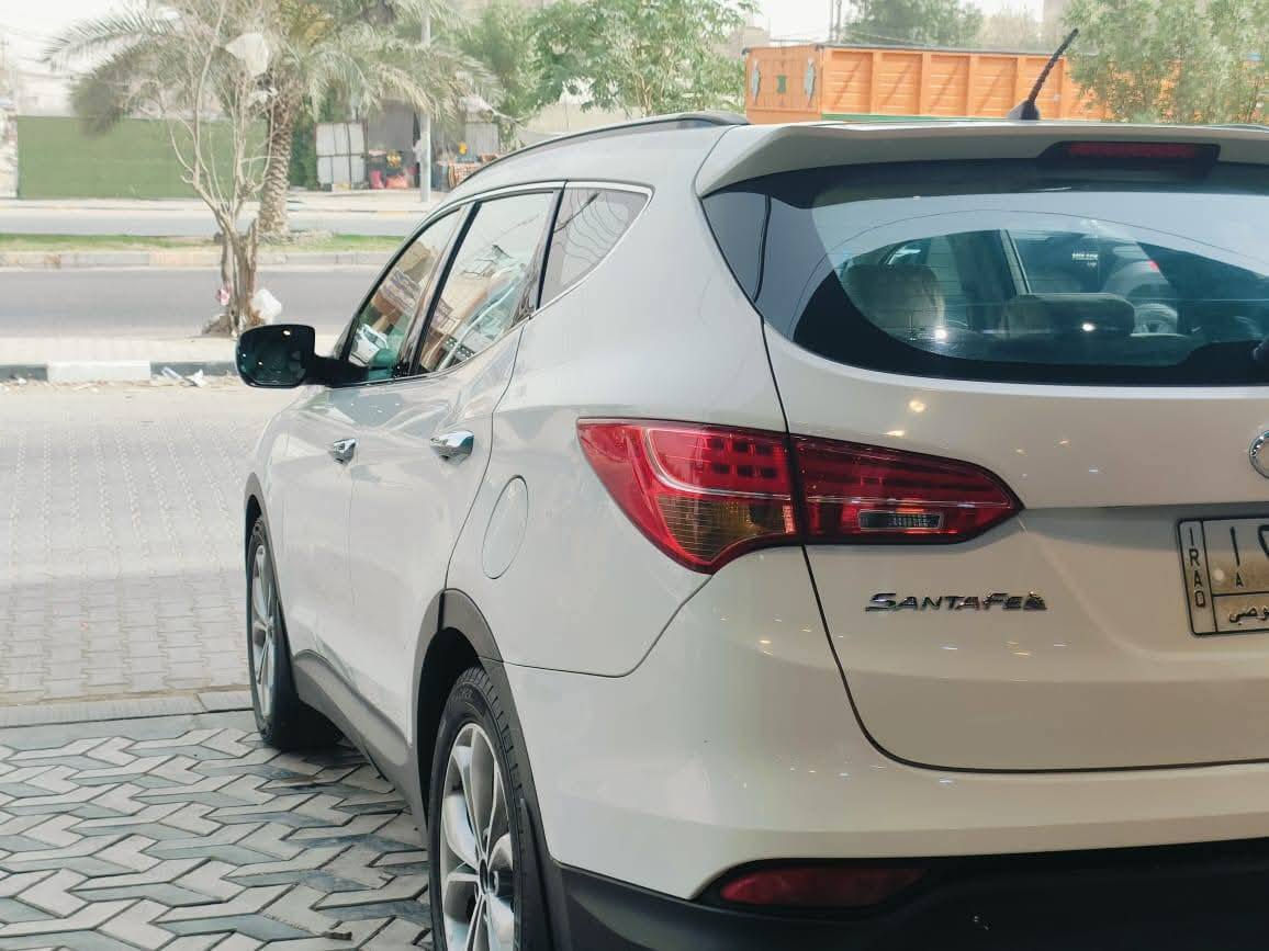 سلام عليكم ورحمة الله سنتافيا موديل 14رقم نجف تحويل مباشر محرك 6 مجفت سياره جاهزه وحلوه السعر 148وبيه مجال قليل للتواصل ***********
