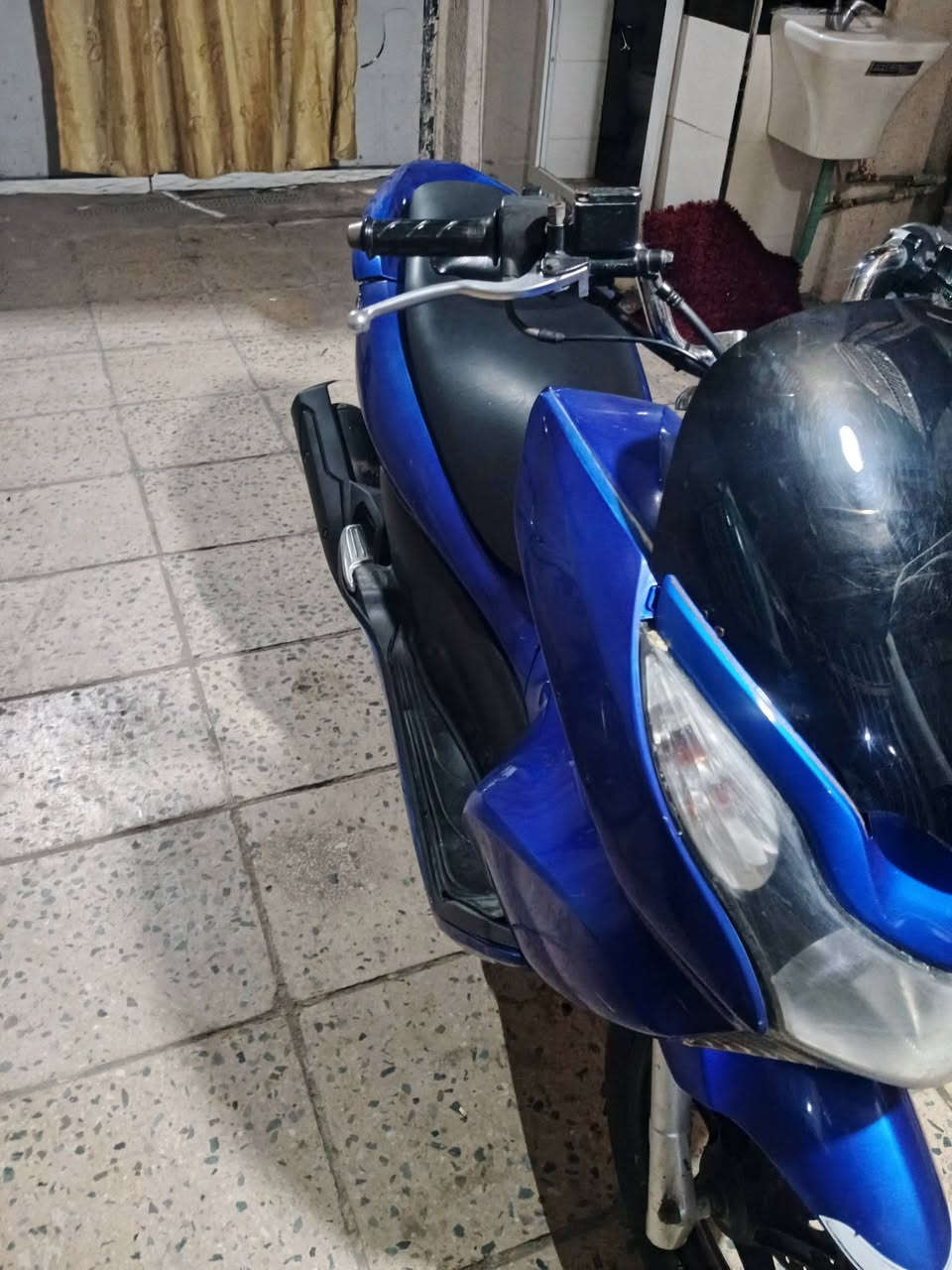 سلام عليكم بيس اكس جيل الاول دراجه مكينه تخبل ونضيف دراجه بيه نقوصات قليله بس لين محتاز لفلوس اريد ابيعه كهربائيت كله شغاله نكرت سلف محرك ناعم ما ينسمع وهاي كدامك دراجه سعره مليون 350 وبيه مجال مكاني بغداد مدينة صدر قطاع 63 وهذا رقمي بيه وتساب همين ***********
