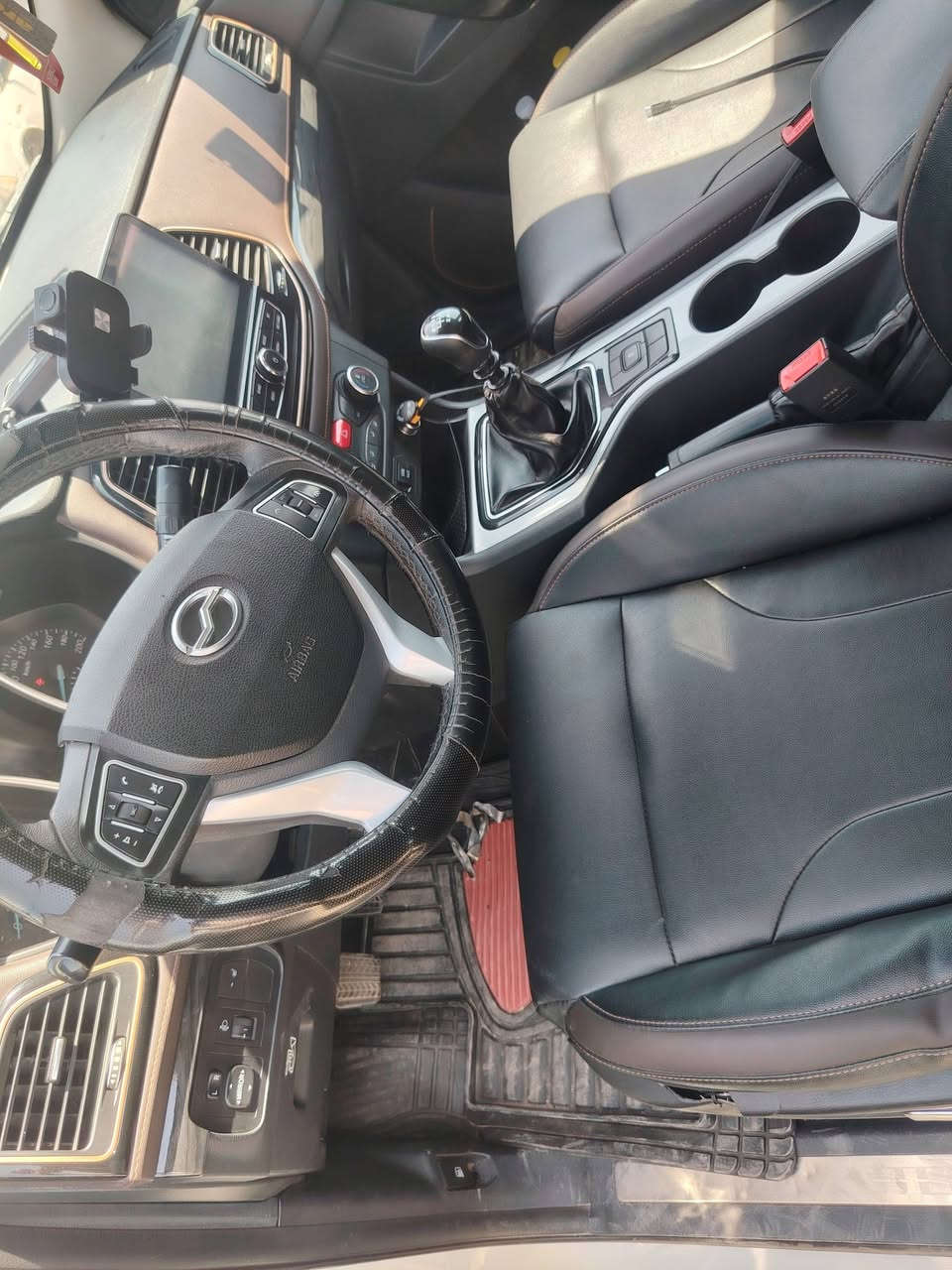 السلام عليكم للبيع او المراوس  XZAUTO موديل 2022 رقم بغداد انكليزي سنويه جديده مشروع وطني تحويل مباشر مكفولة من الضربة والتبديل كفاله كير محرك  ماشيه 114 فقط  مكان السياره الفجر الاستفسار الاتصال على الرقم ***********
