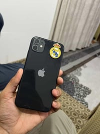 ايفون 11 • ذاكرة ١٢٨ • للبيع