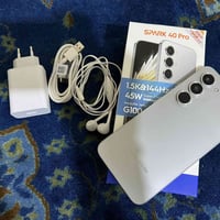 تكنو سبارك 40 برو ذاكرة 256 شاشه144 هيرتز جهاز استعمال قليل جداً كارتو...