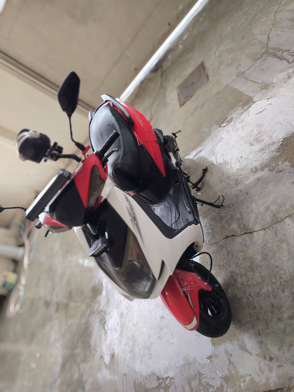 السلام عليكم اخوان دراجه ماكس سكنس نثيه120 للبيع رقم وسنويه رقم كركوك شرط تحويل و وكاله وكاله عامه بسمي ثاني يوم احولك دراجه لاصرف ولا بخار ولاصوت بوشه 55 كشن جديد كهربايات كله شغال تايرات وياله جديد شادهن موديل22صالنصه fm جديده سلف شغال دراجه مابيها عيب سعر
مليون بي مجال بصيط لشراي مكاني كركوك قادسيه الثانيه
***********
