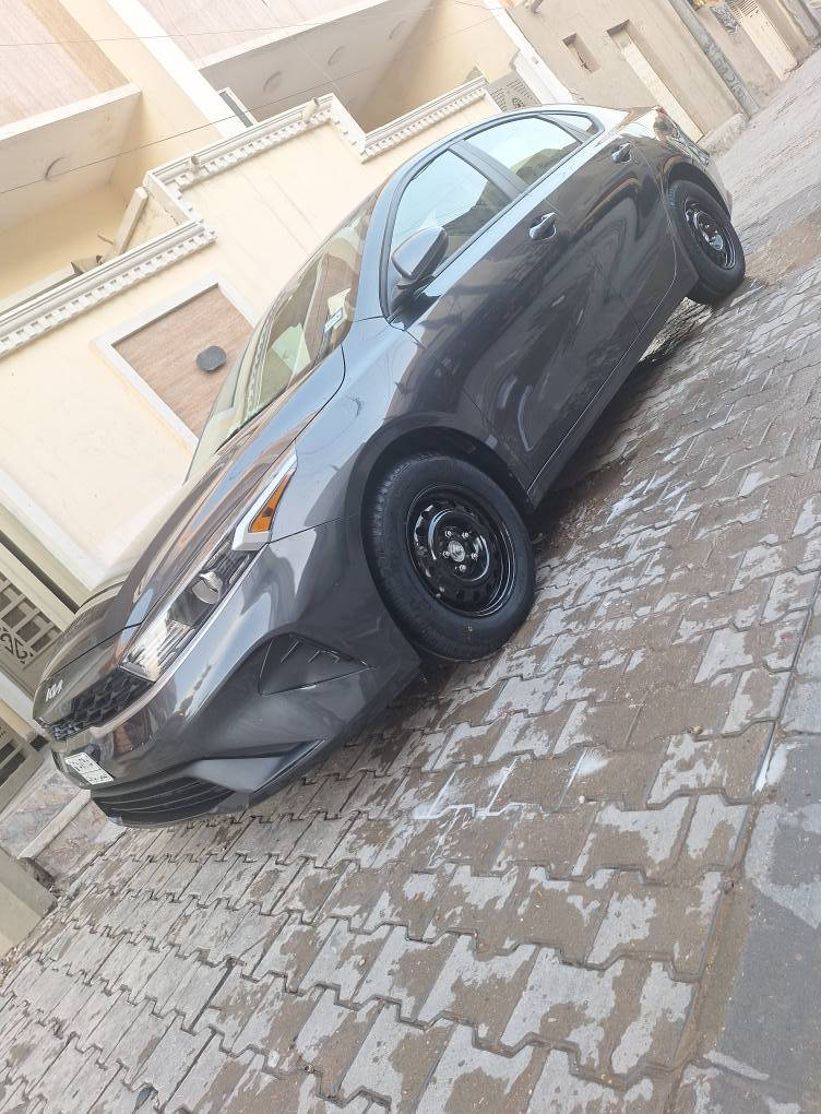 سلام عليكم كيا فورتي ٢٠٢٤ وارد امريكي باسمي رقم بغداد حادثهه باب خلفي وجماملغ الباقي مكفول ماشيه ٣٧ الف مكانهه بغداد الحريه *********** الشراي يتصل  ما اجاوب تعليقات رجاء السعر 158 وبيه مجال بغداد, العراق
