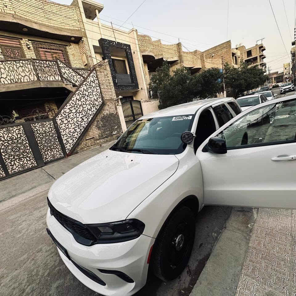 السلام عليكم مرخصت الادمن المحترم دودج دورنك بوليسي 24 لون ابيض ماشيه 8000ميل 3 قطع مصبوغ ابلاديات بنيد والجاملاغت الاثنيهن اماميه للجماليه وبيهن بارد 
مكينه V6
نظام ايكو 
اوتو استوب 
توقف ذاتي عنده الرجوع 
كير تعليك 9 نمر 
كامره 
شاشه 
USBمخارج شحن
اربع قطع تبريد 
السياره مرقمه بأسمي 
للاستفسار السعر وصور الحادث راسلني علئ رقم متواجد واتساب
***********
