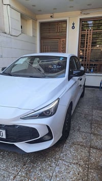 ام جي 3. موديل ٢٠٢٥ ...ماشية  ٤  ال كم مكفولة من اي شي....باسمي...رقم ...