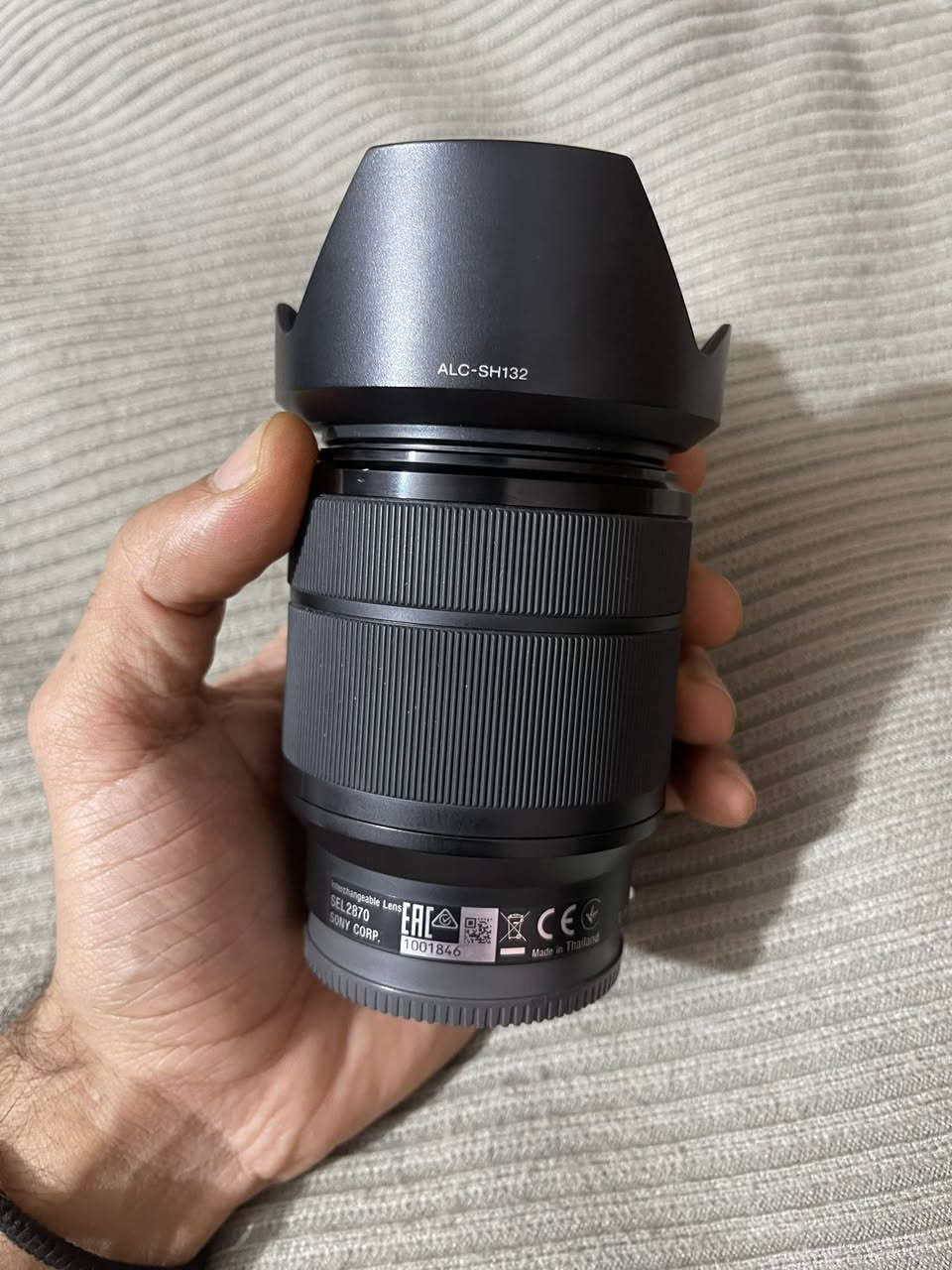 سلام وعليكم عدي عدسه سوني مع ناقل صور 
FE 3.5-5.6/28-70
للبيع سعرها 450 وبيها مجال وعدي ناقل صور نوعيه جيده اصلي ايفون يوسبي تايب سي وبي حافضه مال رامات  تواصل خاص او وتساب ***********
