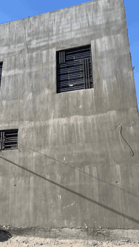 تريدهن ستثمار  تريدهن سكن  كلشي يرهم 
شقتين للبيع في البراضعية مقابل كلية الطب نوع العقار وقف سني مسجل سنة البناء ٢٠٢٥ نوع البناء طابوق 🧱  بالكامل المساحة ١١٠ متر
كهرباء دفن ‏نظام ايرث 
نضام كامرات 
انترنت  جاهزة من كلشي ￼
الشقة الارضية تحتوي على طارمة  و صالة ومطبخ وحمام وغرفتين الشقة الثانية تحتوي على صالة كبيرة و حمام و غرفتين ومطبخ  
الشقة الارضية مؤجرة  ب مليون و ربع و الشقة الثانية ساكن بيها 
وذا تريد مؤجر للثانيه موجود يعني بيهن وارد شهري مليونين و نص 
على الراغبين بالشراء الاتصال  على الرقم ***********
