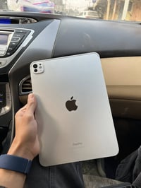 iPad M4 256GB Battery 98% 950 الف  07777740779