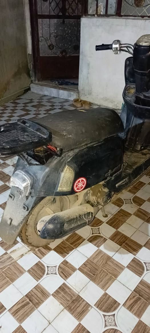 سلام عليكم دراجة بوليس كابريتر للبيع  دراجة نضيفة نقصهة باتري ضعيف تجي تشوف بعينك عنوان باب الدرب سعر دراجة 375وبيهة مجال حك جيتك


**إذا كنت صاحب هذا الإعلان وتريد حذفه لأي سبب، رجاءا أرسل رسالة إلى الدعم الفني**