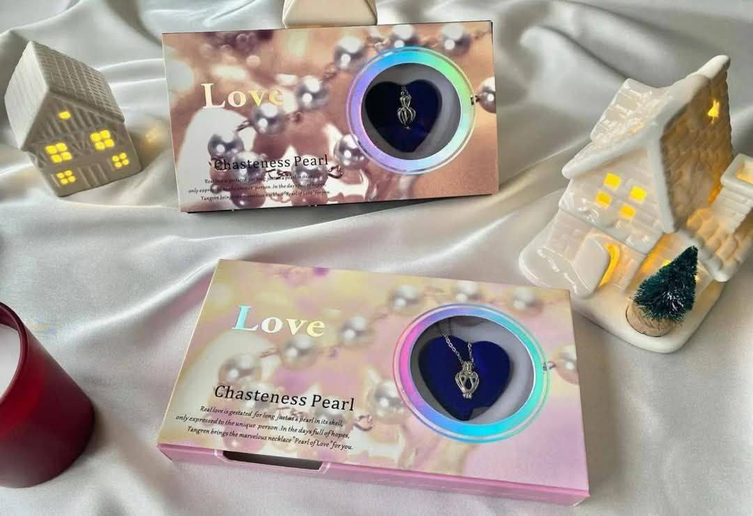 #قلادة اللؤلؤة محار طبيعي وليس صناعي 🦪🌟
قلادة اللؤلؤة الطبيعية أهدي من تحب هدية مختلفة من الطبيعة 100% ✔️🦪

حاير بختارك لهدية ؟ وتريد شي غريب ؟ 
لتحير وية قلادة اللؤلؤة 🦪😍

الحلو البيها انو أنت تستخرج اللؤلؤة بيدك فكرة تجنن 😍

عبارة عن علبة بدخلها محارة بداخل المحارة لؤلؤة 🐚🦪🦪
بعد مطلعون اللؤلؤة من المحارة
تخلوها بداخل القلادة 🐚🤍

بكج متكون من محارة حقيقة مستخرجة من البحار بداخلهة لؤلؤة + قلادة 🦪🤩🐚

هدية روعة تهديها🦪 لمن تحب 🤭😍♥️


**إذا كنت صاحب هذا الإعلان وتريد حذفه لأي سبب، رجاءا أرسل رسالة إلى الدعم الفني**