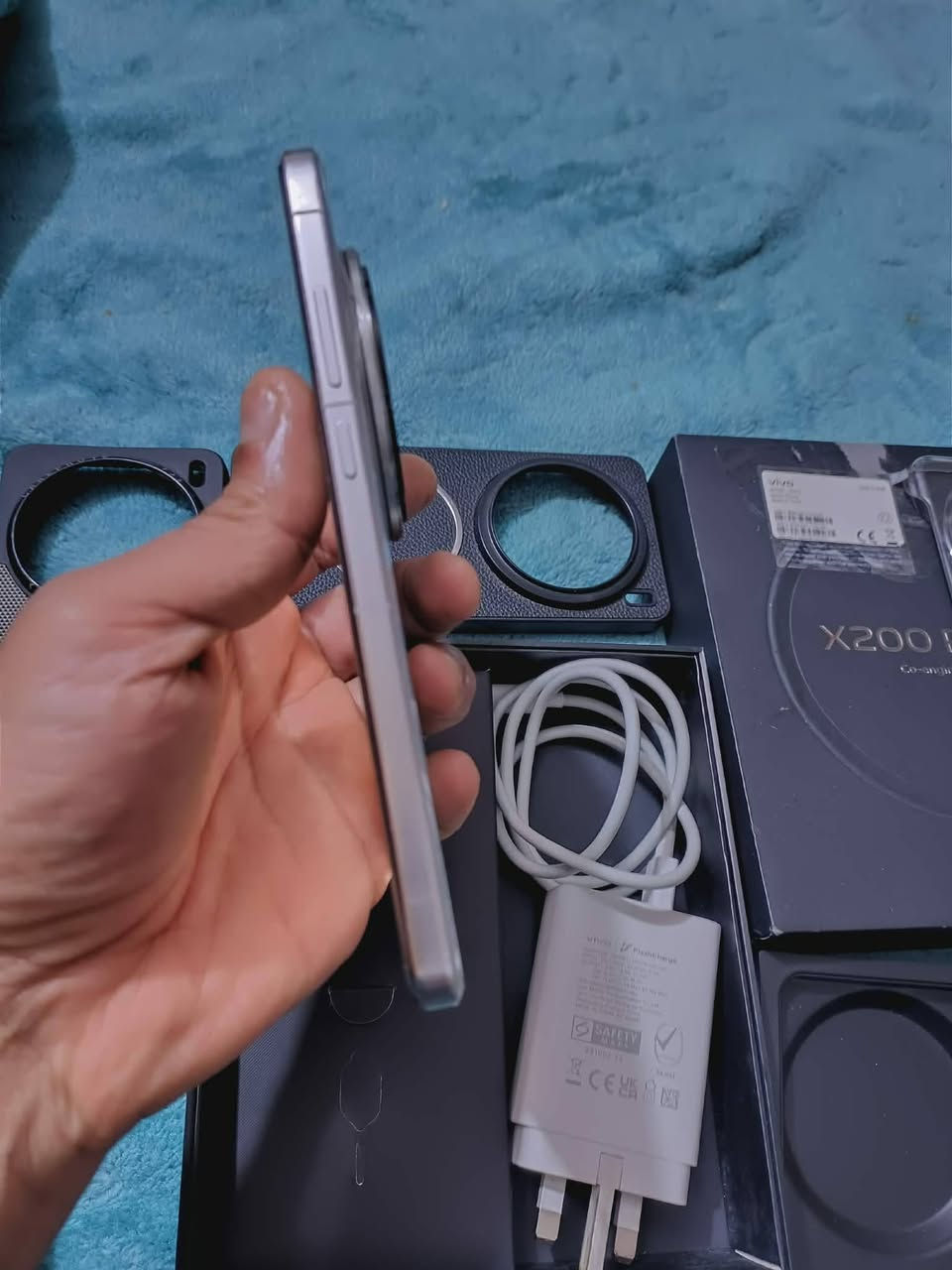 ملك التصوير فيفو اكس ٢٠٠برو نسخه عالميه ونسخه ال٥١٢ جهاز جديد لوك ملحقاته كامله للبيع او مراوس بجهاز اقل منه مع الفرق مكاني بغداد الحسينيه السعر مليون مجاله جدا بسيط


**إذا كنت صاحب هذا الإعلان وتريد حذفه لأي سبب، رجاءا أرسل رسالة إلى الدعم الفني**