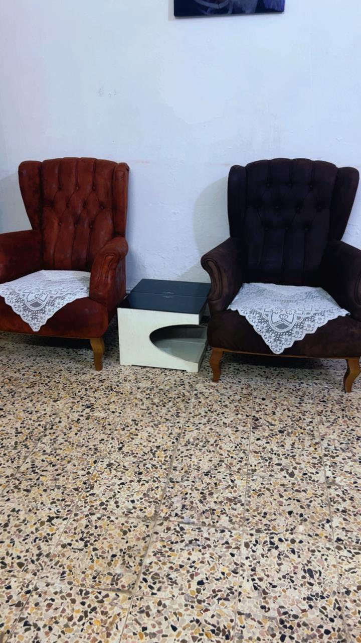 سلام عليكم هذه تخم قنفات جديد ١٠ مقاعد مكاني الحريه اولى قرب مطعم هي هي للتواصل ع الرقم ***********
