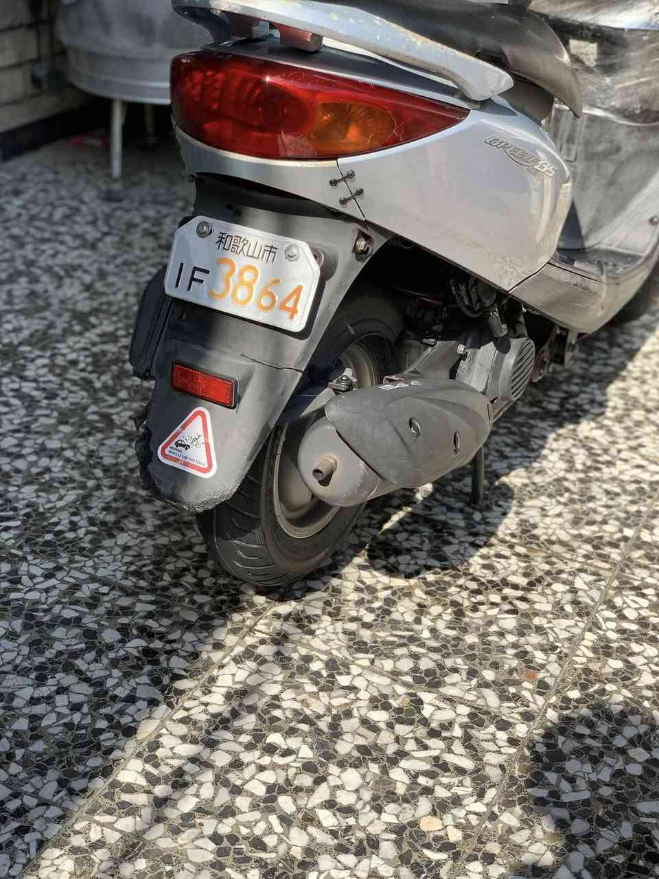 سلام عليكم دراجه بريز لايت عالي رمبه بعدها ومكفوله من تاير للتاير السعر ب975 واستفسار خاص او رقمي ***********
