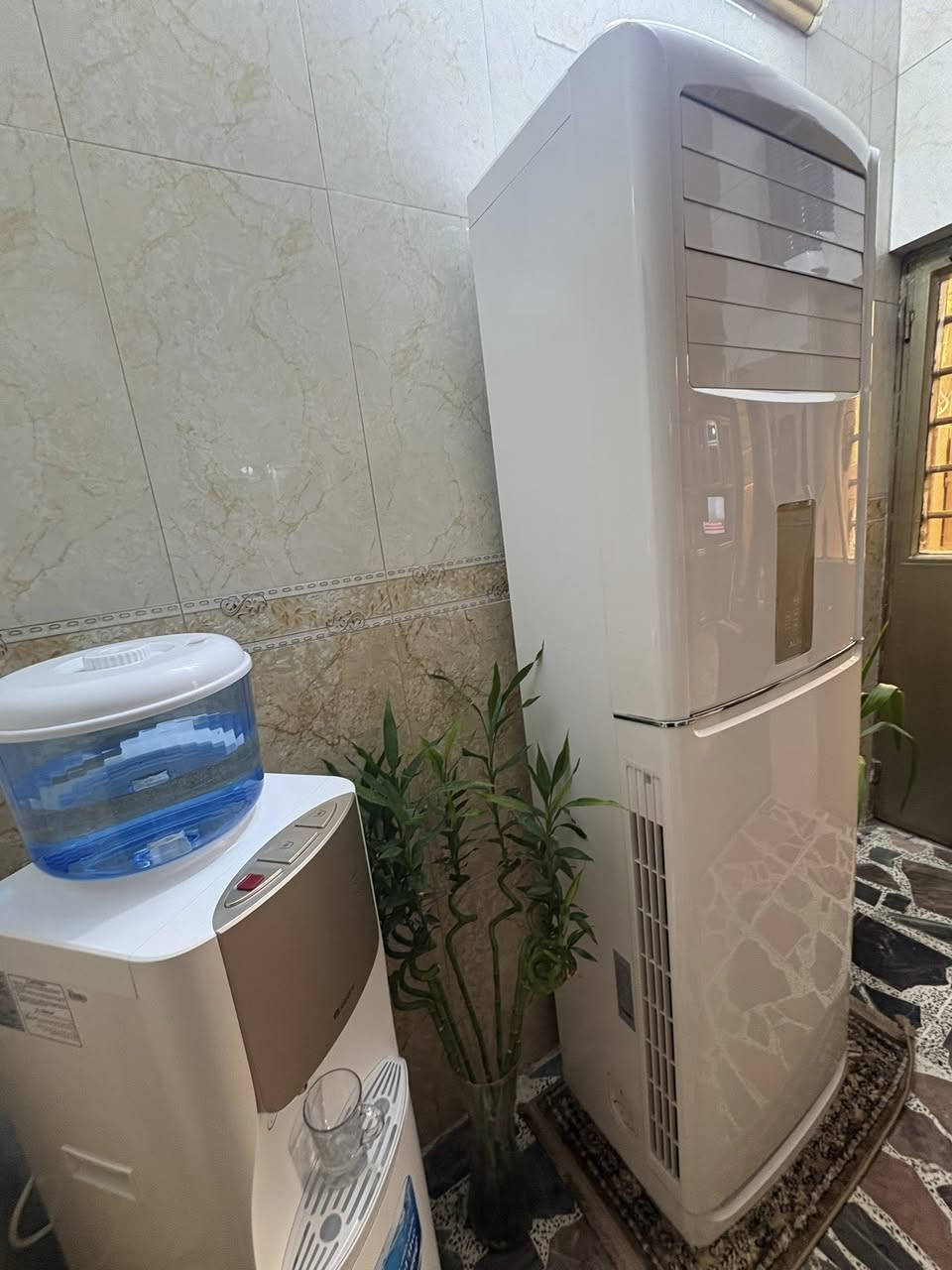 سلام عليكم
سبلت آواكس ٣ طن كنتوري
 سنكل 220 فولت حار بارد مديل حديث
غاز 410 نظافته ٩٠٪؜ بلادي ممصلح
ظمان ١٥ يوم كامل ملحقاته غازه مقفل
بدون شخط أو كسر راديتر نحاس يلمع
السعر  ٧٠٠ الف
بغداد حي الجامعه
***********
