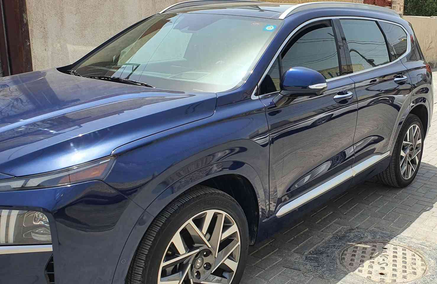 للمراوس او البيع سنتافي Calligraphy موديل2022 وارد أمريكي رقم بغداد دولي باسمي  حادثة جاملغ وبنيد تبديل وبارد بالباب الخلفي اثر النقل ماشية 86000
 بصمة بيبان و تشغيل 
 محرك ٢٥٠٠ تيربو 
لد نهاري بك لايت لد اضاءة زنون 
٤ رادارات امامي خلفي وجانبي مانع تصادم وتحذير تصادم 
خمسة راكب   
 الشاشة كبيرة ابل كار بلي 
 عدادات شاشة ديجيتال 
 داتا شو عرض بالجامه الأمامية 
 3 وضعيات قيادة 
 تدفئة تبريد مقاعد  إمامية 
 نظام النقطة العمياء 
 مقاعد  كهرباء 
 نظام ترحيب عند الاقتراب من السيارة مع اضاءة المرايات الجانبية 
 المحافظة على المسار 
قيادة ذاتية 
 تبريد منفصل مناخي 
 بردات خلفية 
صندوق كهرباء 
 اوتو هولد توقف ذاتي 
 كير بيانو ٨ نمر 
٥كامرات ٣٦٠ درجة 
 شاحن واير ليس 
 قطعتين تبريد 
بانوراما 
حساس اطارات
كشنات جلد  سقف كنتاره 
 * نظام اطفاء المحرك (A) ذاتيا في الازدحامات لتوفير الوقود
* شاشة تدعم Apple Car play و Android وبلوتوث مدمج والأوامر الصوتية
* مفتاح ذكي بصمة + التشغيل عن بعد 
* نظام قفل العجلات الاربعة / لاغراض الاوف رود
* هاند بريك بصمة 
*  خاصية ISOFIX   ايزو فكس قفل الاطفال 
* الشاشة الوسطية حجم كبير مع دعم الملاحة بالخرائط GPS وبوصلة للاتجاهات
* شاحن هاتف wireless
* مخارج شحن USB وتشغيل الميديا
* منافذ للطاقة كهرباء 12فولت ومنفذ 110 فولت
* لايت زينون رباعي العدسات بتقنية High Beam الانارة الذكية + LED  نهاري 
* نظام القيادة الذاتي الذكي في الشوارع المخططة 
* مثبت السرعة Cruise وميزة التباعد عن المركبات
* طي المقاعد الخلفية كهربائي 
*شفتات استيرن
السعر225
العنوان بغداد/ *********** واتس اب
