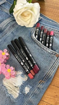 قلم تحديد شفايف • بون • مقاوم للماء