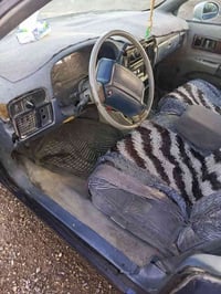 دولفين ٩٤مجول محودرة ٣٠٠٠ بأسمي رقم انكليزي وداخلة هزة تخم تاير جديد د...