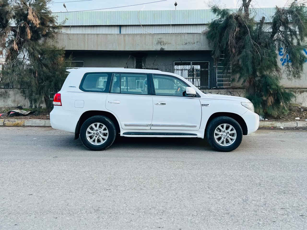 توێتالاندکروز مودیل 2009 گێرعادی
مواسفات ڤولیوم شاشە ئایپات کامیرا
فلجەی دواوە هوک 4پارجەی سبوغە
جەمپێکی کەمی هەیە شانسی بەشەرتە
بێ مەسروفە کارەبایاتی بێ عیبە 
گێرومکینەو ئەکسل بەشەرت بێ عیبن
تحویل غرامەی بەشەرتە سعری 218$
ژم ***********واتسئاب لەسەرە أربيل, العراق
