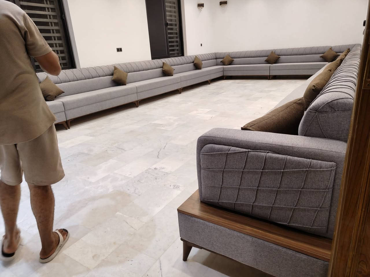 معمل ومعرض السلطان يجمع مابين التراث القديم  والعصري الحديث بأنواعه. العنوان كربلاء قنطرة السلام مقابل مدرسه الرحيم الاهليه  وبالخدمه لجميع اهلنه وناسنه الطيبين  في محافظة  كربلاء المقدسه  وباقي المحافظات. وتفصال حسب الطلب  ***********
