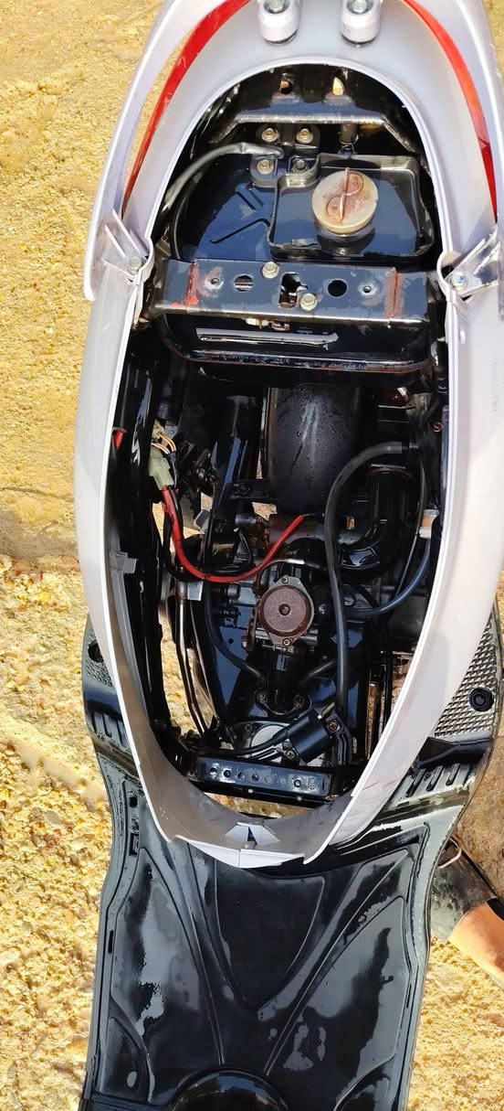 بريز للبيع كفاله عامه رمبه كفرات مختمه  فقط كفر الامام بيه كسر صارلها شهرين من نازله رمبه اروح بيها للدوام وارجع فقط دهن امزويل ماتشتري لتكسر بيها رحمه الوالديك سعرها 750 وبخدمت اليشتري  للاتصال *********** مكاني بغداد جسر ديالئ جديد رستميه الكرغوليه
