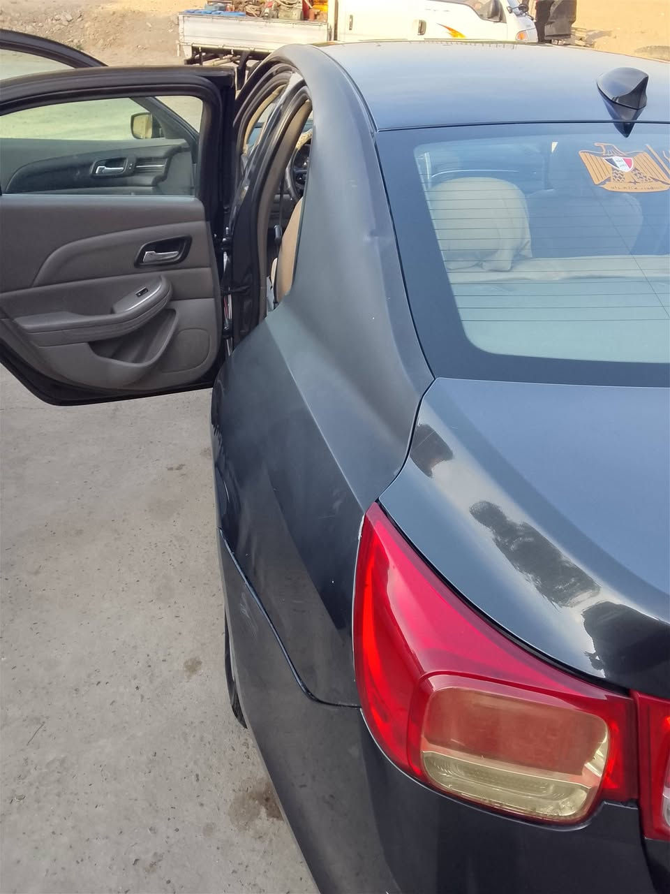 سلام عليكم
سياره ماليبو 16المقدسه سياره حلوه جاهزه كلشي 
مكينه 2400 
جنايها يعرفها بيه هواي مواصفات  ا
مكان بابل الاسكندريه 
رقم هاتف ***********
متواجد وتساب 
شراي يتصل اني بخدمته
