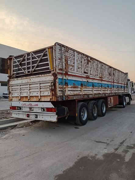 السلام عليكم 
عربانه للبيع حداديه شاصي 16
دناكير 14 تركي تايرات نص عمر 
طول العربانه 12.50  ارتفاع الاصفاح 190
السعر 90 $ وبيهه مجال 
العنوان : بغداد شارع فلسطين 
رقم الهاتف : ***********
