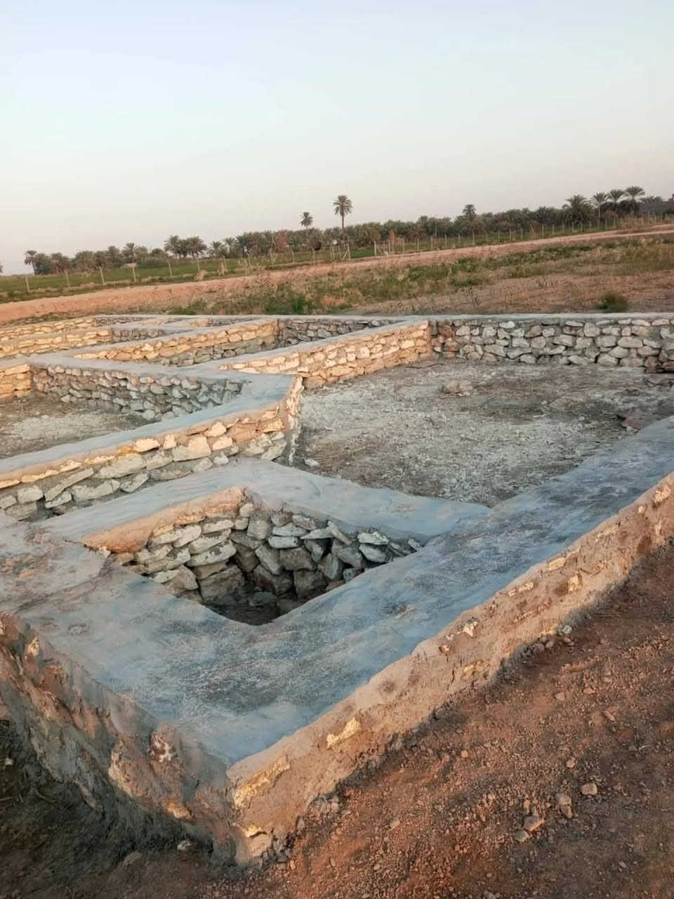 سلام عليكم قطع البيع شارع العام قرب سيطره العارضيات طريق زوار خدمات كهرباء ماي تبليط تصال ***********
