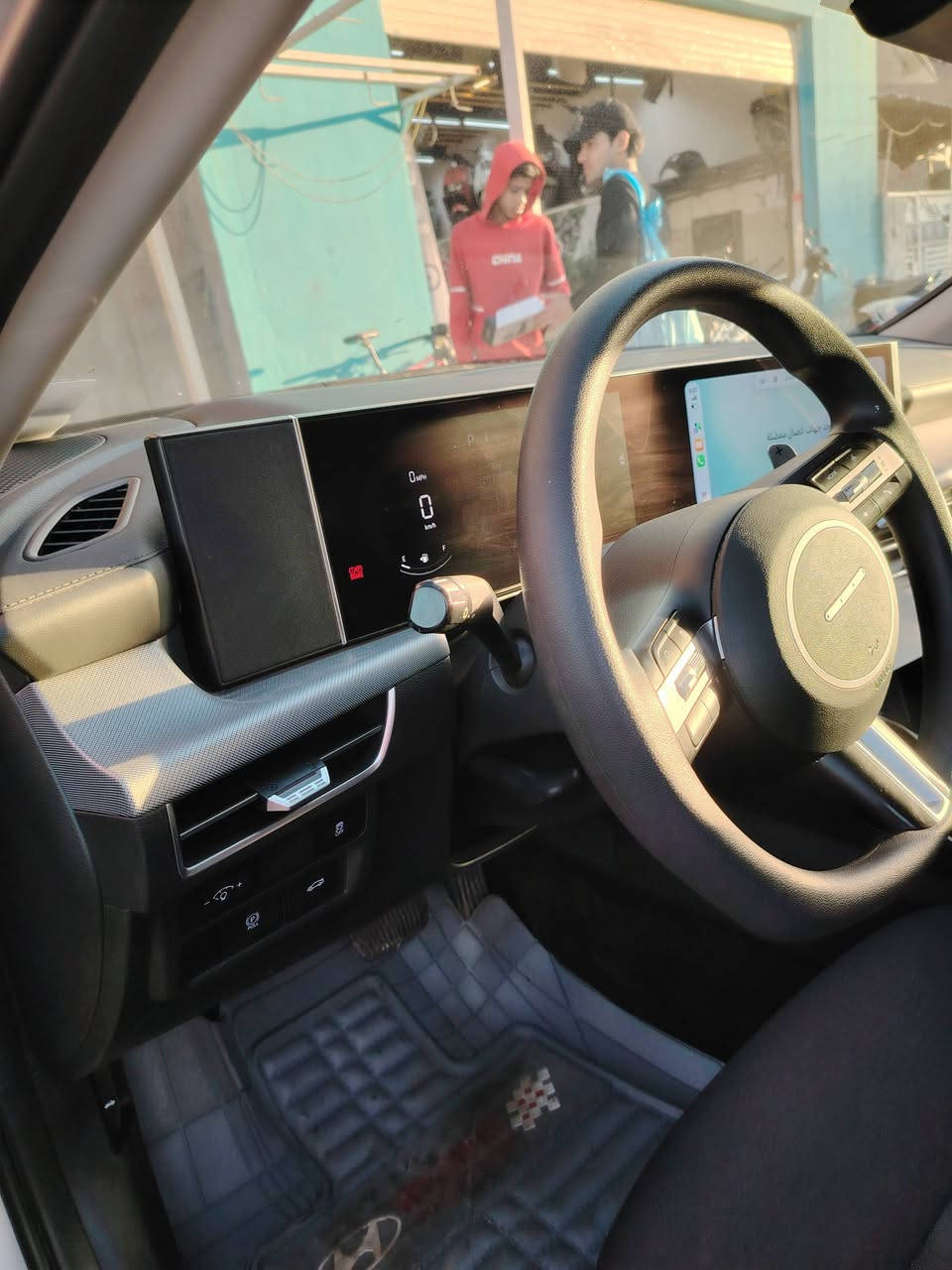 للبيع سوناتا موديل 2024
الحادث : كلين بيها بس بارد بخشم البنيد والسونر مرفق 

فول مواصفات للأخير ما عده البنراما 
رادار امامي 
رادار جانبي 
رادار خلفي 
قياده ذاتيه 
بصمه تشغيل 
تشغيل ع بعد 
كشنات تدفئه 
ستيرن هزاز عند الاقتراب 
اتو هولد 
اوتو ستوب امامي 
اوتو ستوب خلفي 
شفتات ستيرن 
بصمة ابواب 
تبريد منفصل 
تبريد لمس 
وهواي مواصفات بيها بعد 
سياره رقم اربيل مميز اب اسمي
مكاني شارع فلسطين تقاطع الموال 

الرقم : ***********
