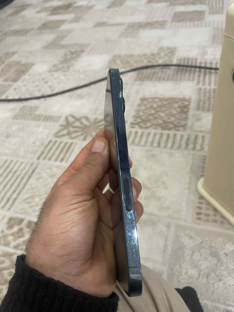 مراوس فقط ايفون ١٢برو ماكس ما مفتوح بلادي وتر برو    غراضه  كامله   ذاكره ٢٥٦ و بطاريه ٩٧ بلادي اريده مراوس ب ١٥ ب ١٦  ب ١٧ وانطي فرق  مكاني بغداد  ***********
