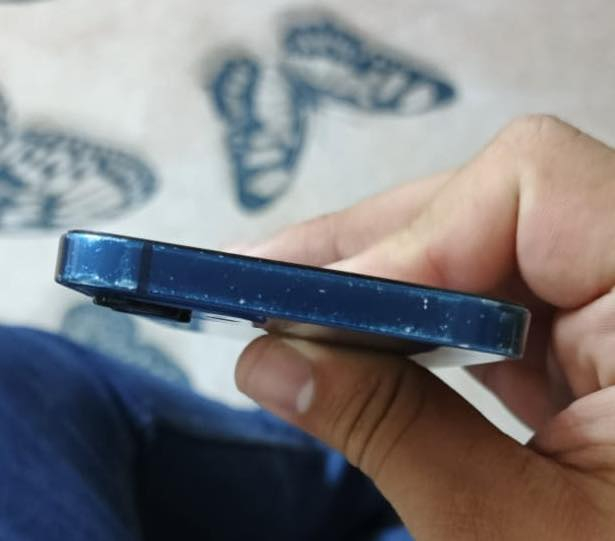 السلام عليكم ايفون 12 عادي ذاكرة 128 مبدل شاشة وبطارية شاشة بيهة فطور مماثرة فيس ايدي شغال السعر 200 مكاني بغداد 

*********** واتساب
