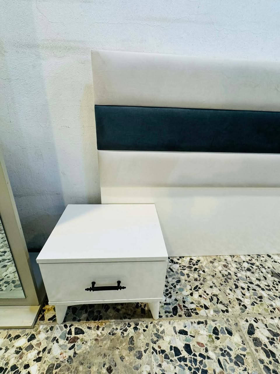 غرفه 5 قطع اخت جديده  بيبان سعرهه 425 الف قفل 🔒 مكان نجف


**إذا كنت صاحب هذا الإعلان وتريد حذفه لأي سبب، رجاءا أرسل رسالة إلى الدعم الفني**