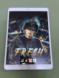 ‏iPad 10 Pro شاشة 120 هرتز تشغيل PUBG 90 فريم ذاكرة 64 السعر350￼ رقم 0...