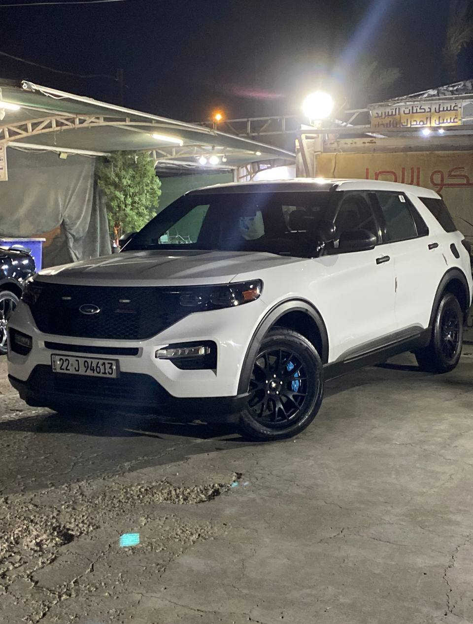 فورد اكسبلورر بوليسي موديل 2022
رقم انكليزي شمالي- اربيل
 عداد المسافه : 47 الف اmill حجم المحرك: V6 سلندر 3300  تنفس طبيعي فور ویل AWD
 الضرر : قبق جنطه دواخل مكفوله
وبيها صبغ باب الراكب اثر طخه دراجه
 ايرباكات سليمه المواصفات الاعتياديه معروفه 

🔥✅عليها اضافات حلوه 
📌1-جناح خلفي رياضي 
📌2-بوابات كزوز كاربون فايبر
📌3-هوائيات
📌4-ويل SRT + كفرات فجوج رياضي
📌5-اناره داخليه متغيره الالوان 
📌6-كشنات لونين كرسي السائق والراكب كهرباء
📌7-كامره خلفيه تحكمات ستيرن
📌8-تخم تاير جديد 
📌9-عليها بولش جديد 3مراحل
السياره جداً نظيفه بانزين محسن+ زيت المحرك من شركه MOTUL العالميه 
🌐مكان السياره الديوانية
للاستفسار اتصال او واتساب✅
 ***********
