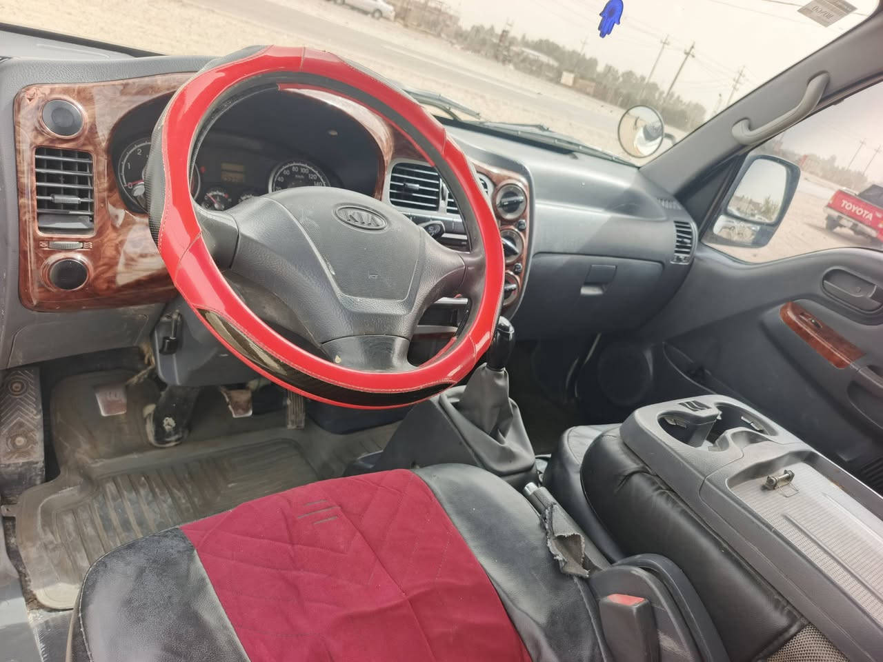 سلام عليكم كيا بنكو موديل 2008 رقم بغداد بسمي تحويل مباشر سيارة جاهزه من كلشي تبريد شغال رقم شاصي واضح محرك مشترك 3000 //سعر ٨٨ وبيه مجال بسيط/ عنوان ذي قار قضاء/ ***********
