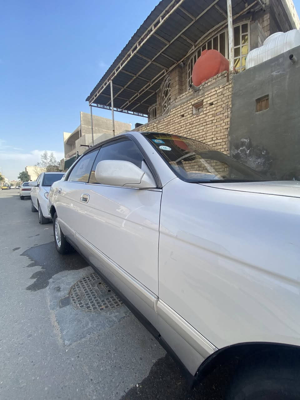 سلام عليكم بطه فصل مكفولة من الضربه والكص ونقل الجثه ولعيب الشرعي مكينه كير حداده طخم تاير سياره جاهزه صبغ مكانات قليله رقم انكليزي سنويه 28 السعر 60 مجال قليل تليفون ***********العنوان زبير حي الخطوه
