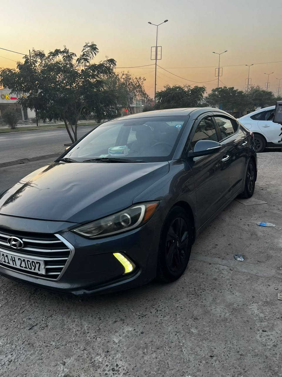 مكينه 2000 دوش
سياره جاهزه من كلشي كير ومكينه وتبريد 
رقم بغداد
  بصمه تشغيل وبصمه باب
فتحه 
اشاير بلمري 
تحكم ستيرن جهتين 
مانع انزلاق 
كاميرا 
وحساسات
دوشمه كشنات وارضيه 
مكان حي الخضراء شارع البصره
***********
$115
