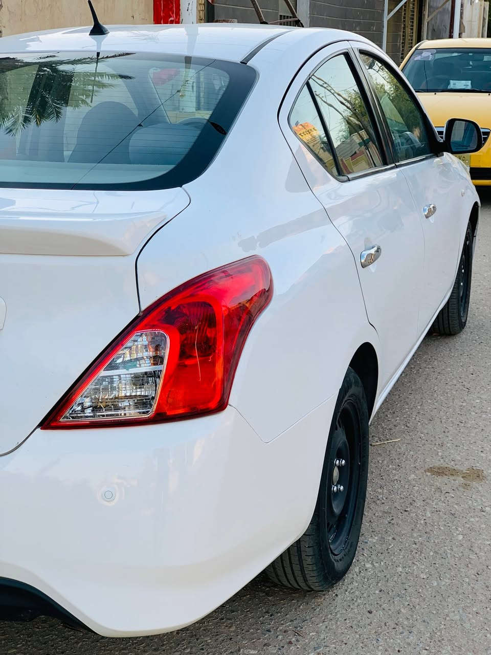 نيسان صني هندي ام البليته الزرگه 2022 ماشيه 96 بيها تبديل بنيد حادثها مثل ما موضح بالسونار 
گير ومكينه مكفولات حدادية وتخم تاير وتبريد منظومة جديدة سنويتها بعدها ما منتهية ، السعر 93 وبيها مجال 
المكان الناصرية ***********
