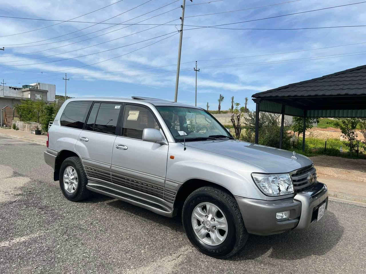 TOYOTA..MONEKA....2006
مؤنيكابؤفرؤشتن.مؤديل   2006
 فول  مواسةفات .v8 . .مواسةفات  ليكزز.
كيرو  مةكينةي  بةشةرت مةكينةي  نةكراوةتةوه. 
رةقةموو سةنةوي  نوييه.. 
بؤياغ   بينج   بارجةي  بةمه.. 
سةيارةكه  ساردوو  شوختي  نيه
بيشي   جةمبيكي  بجوكي هةيه  لاي  سايةق..
سعري  178    كةلا.. 
شوين  كؤيه..
كؤرينةوةش  دةكةم  شتيك  بة دلم  بيت
***********
*********** كويسينجاك, أربيل
