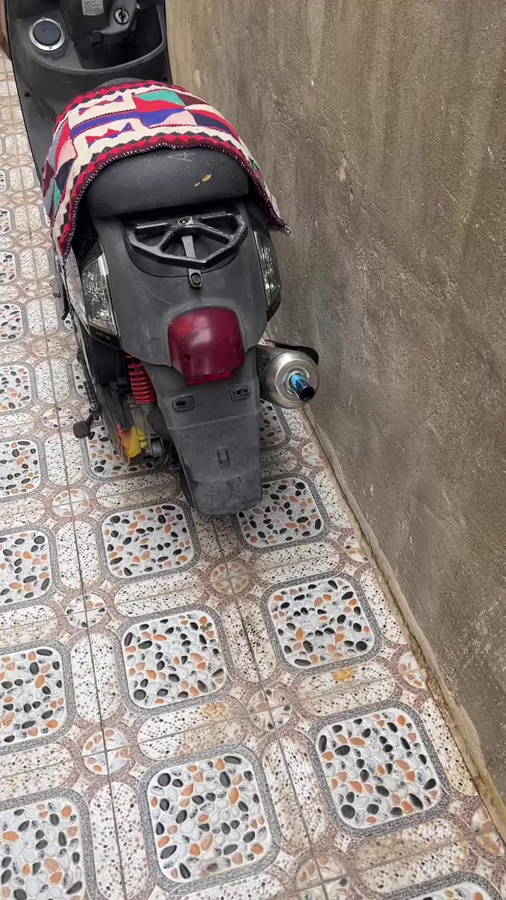 سلام عليكم دراجه للببع وكيل ماصالها اقل شهر من طالع دراجه كفاله اي نقص مابيها مكينتها برغي مامفتوح منها جيب مصل وتعال افحص يلا تاخذ السعر خاص او تخابرني وتدلل مكاني نجف مشخاب *********** كلها ختم واحد ويه مكينه
