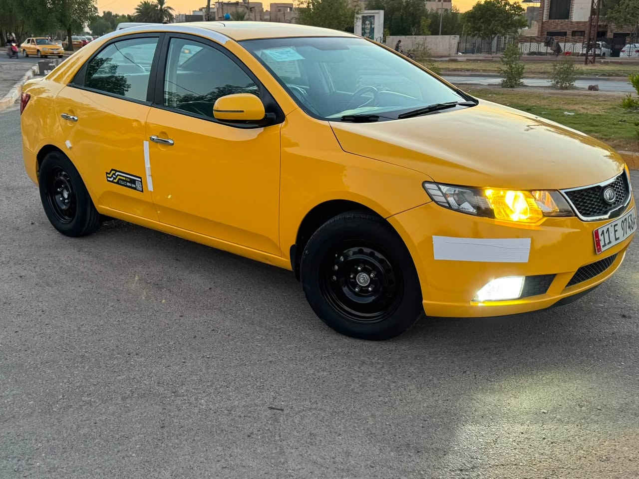 سلام عليكم سيراتو موديل ١٢ مكينه ١٦٠٠ دوش سياره فول الخير تبريد ثلج رقم بغداد مصفر كامله بدون حادث فقط اهلال الخلفي السعر ٨٤ مكان بغداد البياع ***********
