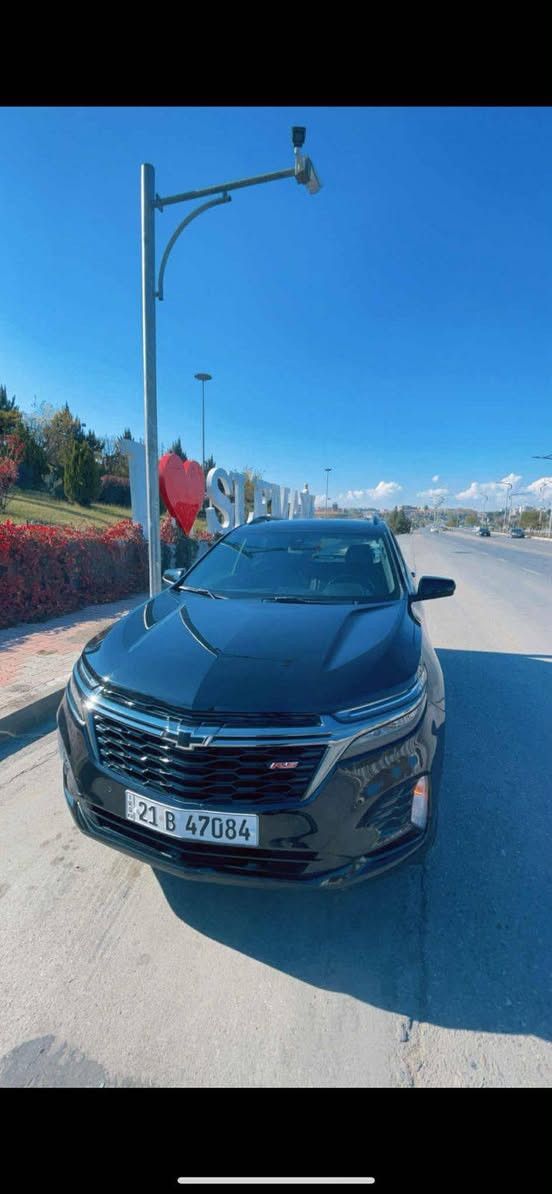 السلام عليكم 
شيفروليت كوينكس 
موديل ٢٠٢٢ 
الفئة Rs 
مكفولة من الايرباكات والغرق والشاصي 
الحادث جاملغ فقط مصبوغ وقليل من الباب 
المواصفات 
كشنات جلد مطعم بمخمل 
حساسات و رادارات كاملة 
جنطة كهرباء 
تشغيل عن بعد 
وباقي المواصفات المعروفة تحديد مسار ومثبت سرعة ومانع تصادم اشارات بالمرآة الخ
للتنويه السيارة اقتصادية جدا بصرف البنزين 
تخم تاير تايلندي جديد 
صدر محرك كير على الفحص
رقم سليمانية بأسمي 
السعر ١٦٠ مابيه مجال 
هذا رقم الشاصي 2gnaxmev2n6122165
مكاني بالديوانية 
*********** ديوانية, القادسية
