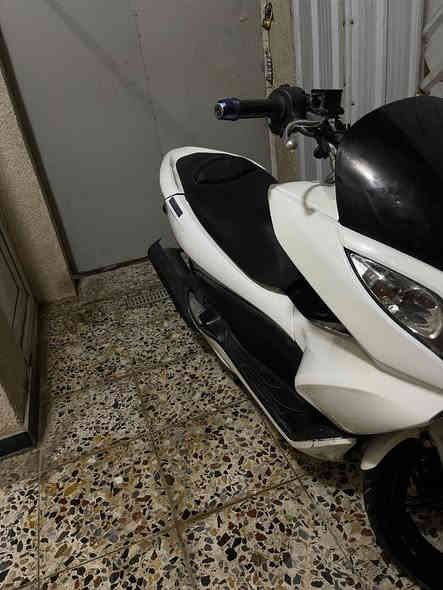 جيل اول ياباني 🇰🇷JF 
مواصفات 150 شوته طويله 
كفاله عامه  كفر بلادي والمكينه سبانه ممدود عليهة
ستان حساس ☑️ 
حساس زدحام ☑️ 
شرط المكينه متسمع صوتهة جيب فيتر وتعال افحص ابيعلك من باب البيت السعر 12 وبيه مجال مكاني الامين الثانيه رقمي ***********
