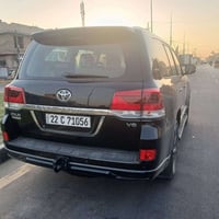 لاند كروز ٢٠٢٠ ماشيه ٩٦ الف شركات بيهة بنيد صبغ وجاملغ بارد وتكحيل رقم...